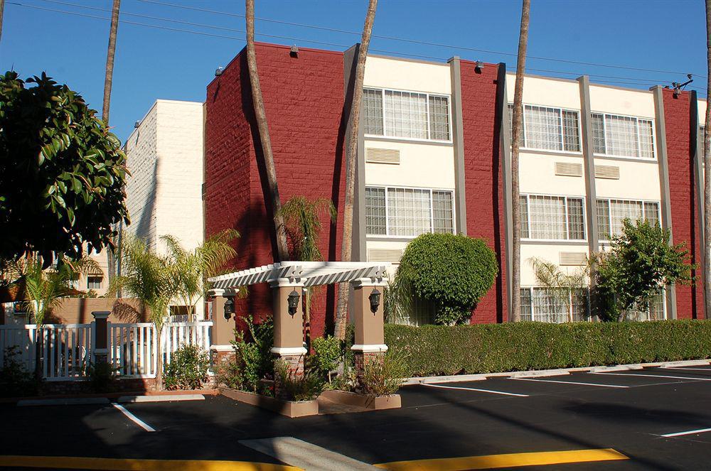 Best Western Plus Carriage Inn Los Angeles Exterior photo